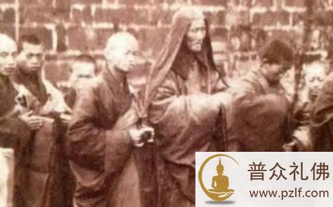 今天的人不是太傻，而是太聪明。