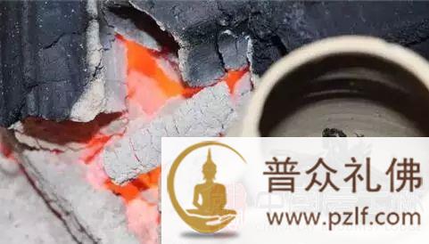 云南独特的传统茶俗——百抖茶.jpg